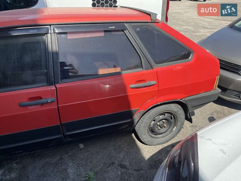 Хэтчбек ВАЗ / Lada 2109 1995 в Запорожье