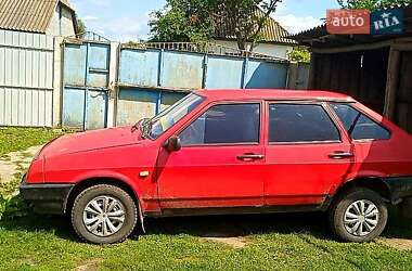 Хетчбек ВАЗ 2109 1991 в Путивлі