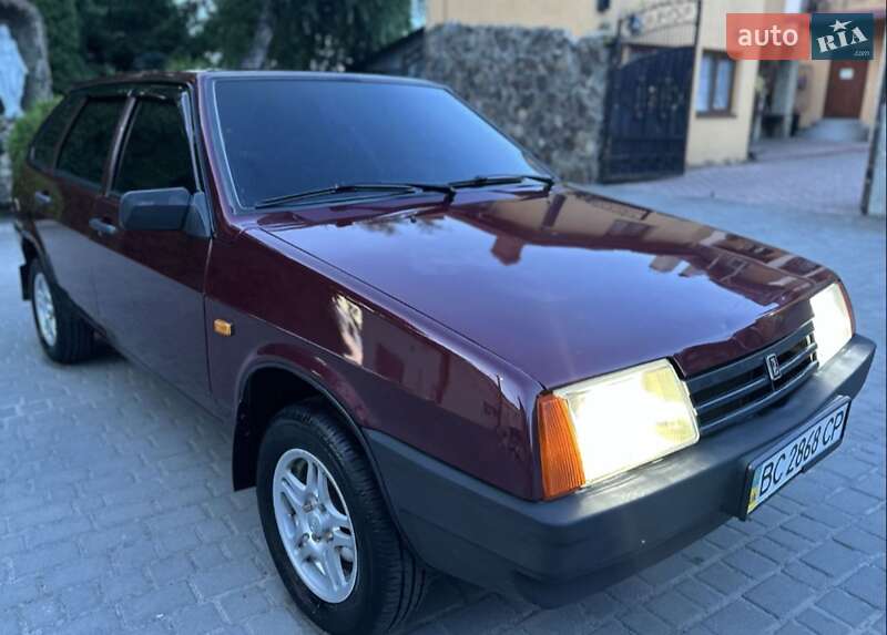 Хэтчбек ВАЗ / Lada 2109 2008 в Львове