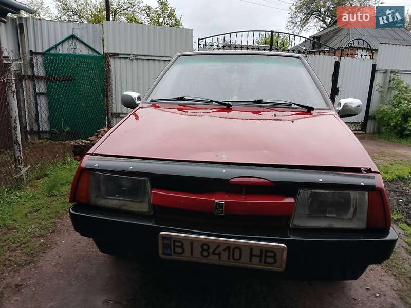 Хэтчбек ВАЗ / Lada 2109 1993 в Гадяче