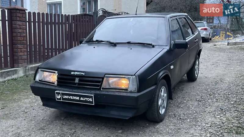 Хэтчбек ВАЗ 2109 1992 в 