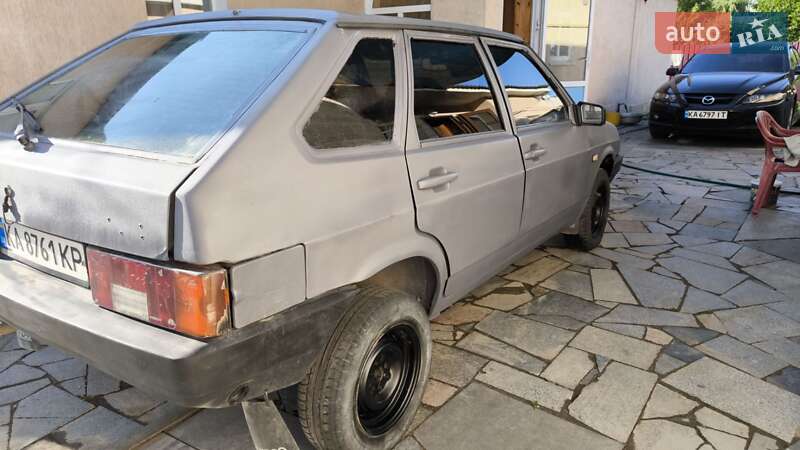Хэтчбек ВАЗ / Lada 2109 2001 в Звенигородке