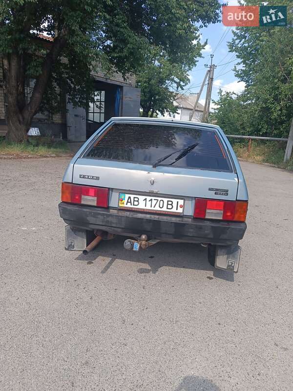 Хэтчбек ВАЗ / Lada 2109 2003 в Немирове