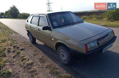 Хэтчбек ВАЗ 2109 1988 в 