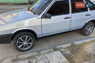Хэтчбек ВАЗ 2109 2005 в 