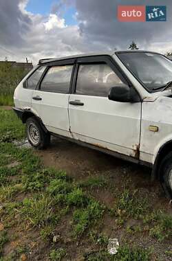 Хэтчбек ВАЗ 2109 1990 в 