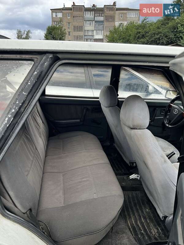 Хэтчбек ВАЗ / Lada 2109 1990 в Виннице