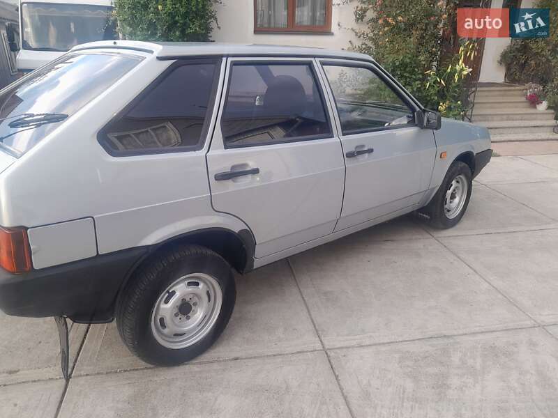 Хэтчбек ВАЗ / Lada 2109 2005 в Надворной