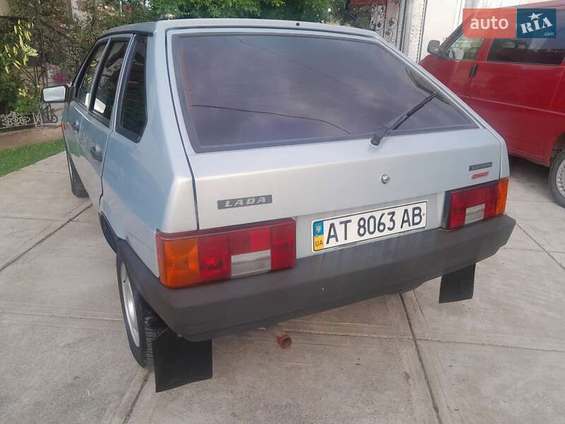 Хэтчбек ВАЗ / Lada 2109 2005 в Надворной