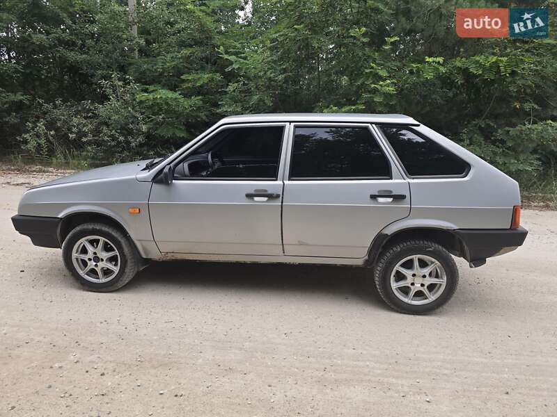 Хэтчбек ВАЗ / Lada 2109 2011 в Житомире