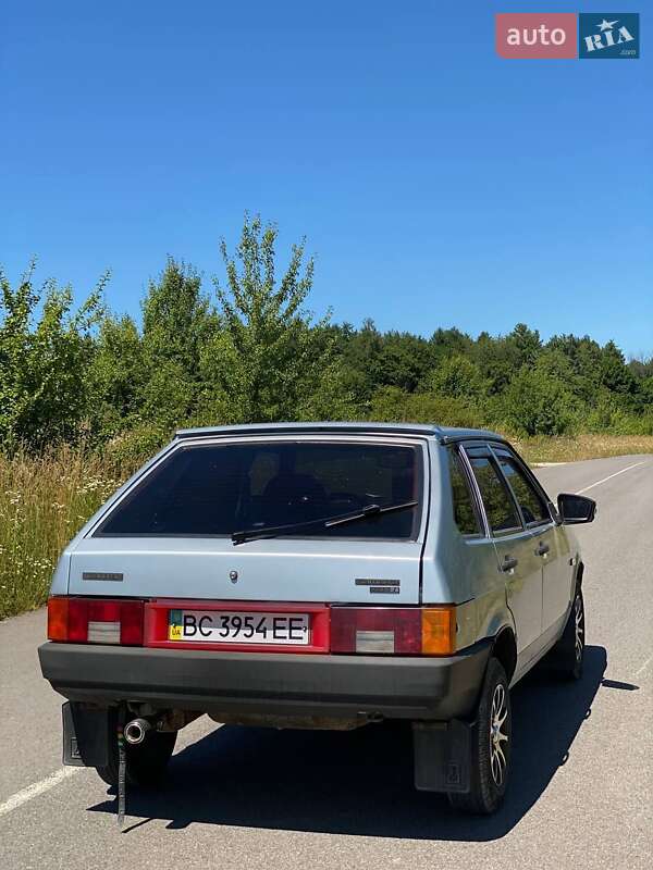 Хэтчбек ВАЗ / Lada 2109 2001 в Рудки