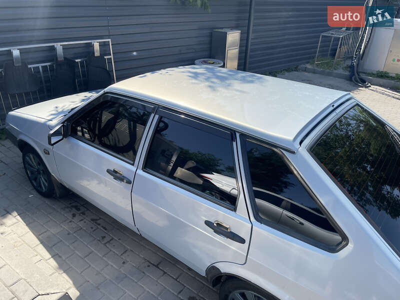 Хетчбек ВАЗ / Lada 2109 2005 в Івано-Франківську