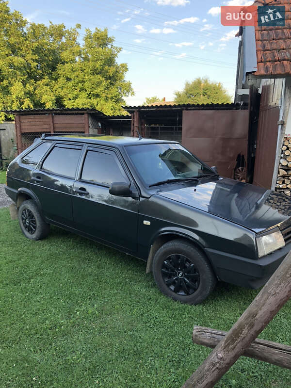 Хэтчбек ВАЗ / Lada 2109 2002 в Коломые