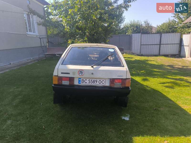 Хэтчбек ВАЗ / Lada 2109 1988 в Львове