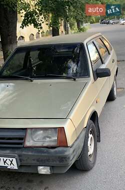 Хэтчбек ВАЗ 2109 1989 в 