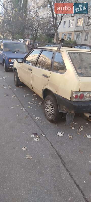 Хэтчбек ВАЗ / Lada 2109 1990 в Киеве