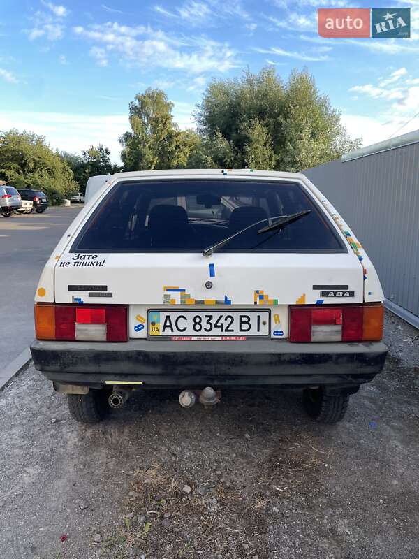 Хэтчбек ВАЗ 2109 2000 в 