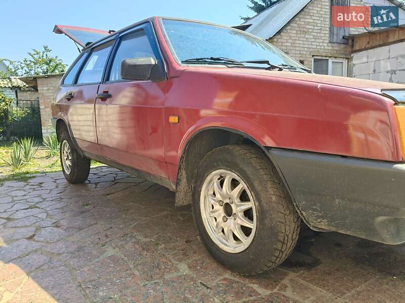 Хэтчбек ВАЗ / Lada 2109 1990 в Киеве фото 4 Хэтчбек ВАЗ / Lada 2109 1990 в Киеве
