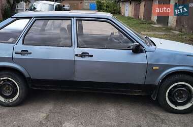 Хэтчбек ВАЗ / Lada 2109 1992 в Бердичеве