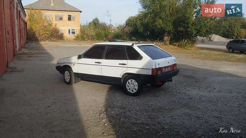 Хэтчбек ВАЗ / Lada 2109 1986 в Корсуне-Шевченковском