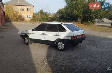 Хэтчбек ВАЗ 2109 1986 в 