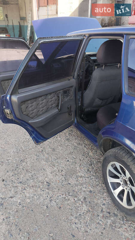 Хетчбек ВАЗ / Lada 2109 2002 в Миколаєві