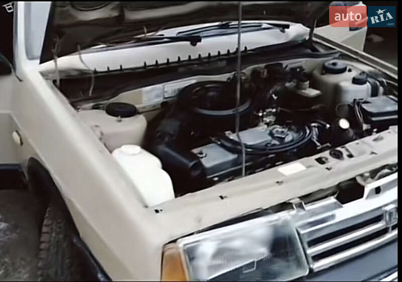 Хэтчбек ВАЗ / Lada 2109 1995 в Маневичах фото 8 Хэтчбек ВАЗ / Lada 2109 1995 в Маневичах