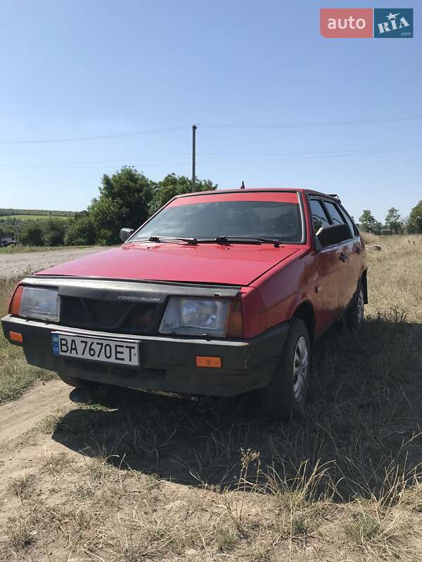 Хетчбек ВАЗ / Lada 2109 1990 в Благовіщенську фото 4 Хетчбек ВАЗ / Lada 2109 1990 в Благовіщенську