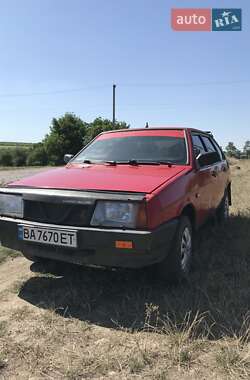 Хэтчбек ВАЗ 2109 1990 в 