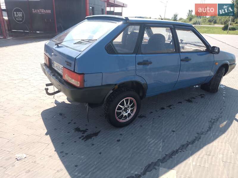 Хэтчбек ВАЗ / Lada 2109 1991 в Буске фото 7 Хэтчбек ВАЗ / Lada 2109 1991 в Буске