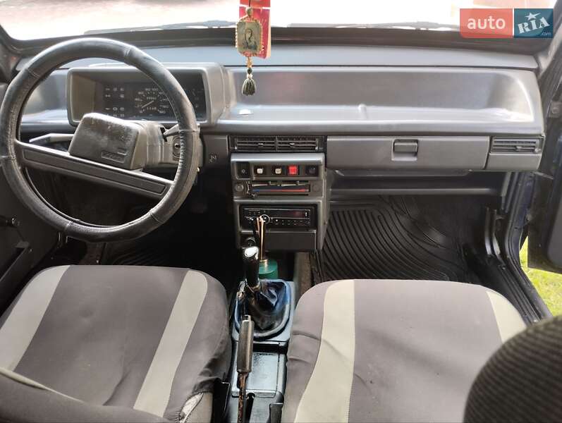 Хэтчбек ВАЗ / Lada 2109 1989 в Щирце
