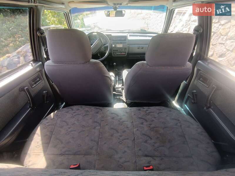 Хэтчбек ВАЗ / Lada 2109 2003 в Украинке