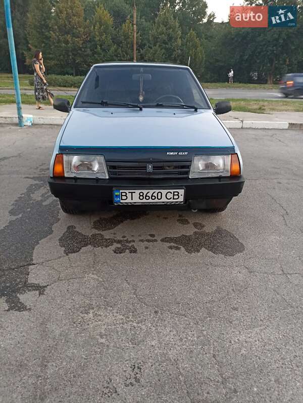 Хэтчбек ВАЗ 2109 2007 в 