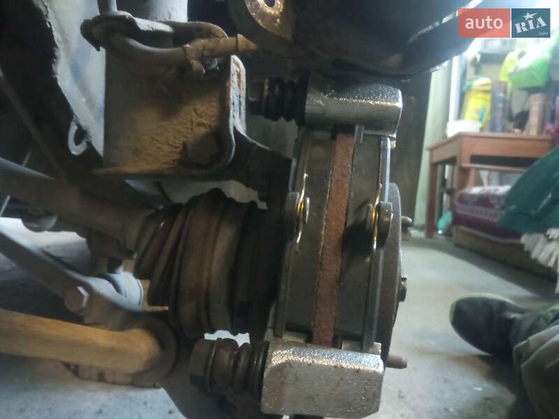 Хэтчбек ВАЗ / Lada 2109 2001 в Черновцах