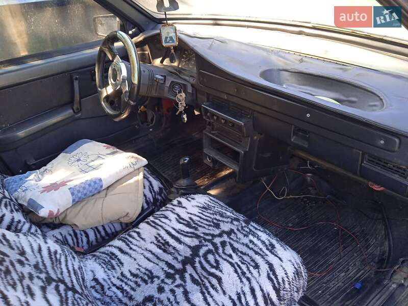 Хэтчбек ВАЗ / Lada 2109 1995 в Долинской фото 10 Хэтчбек ВАЗ / Lada 2109 1995 в Долинской