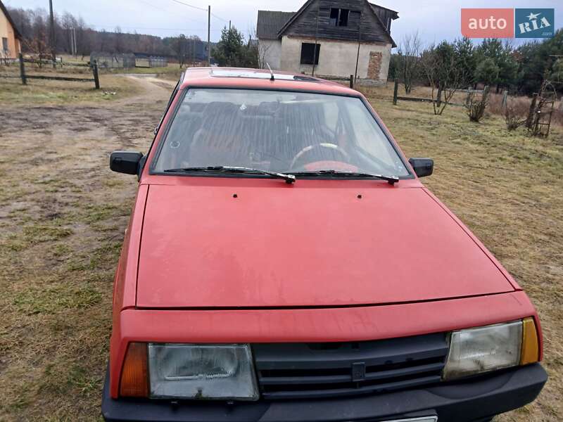 Хэтчбек ВАЗ / Lada 2109 1989 в Немирове