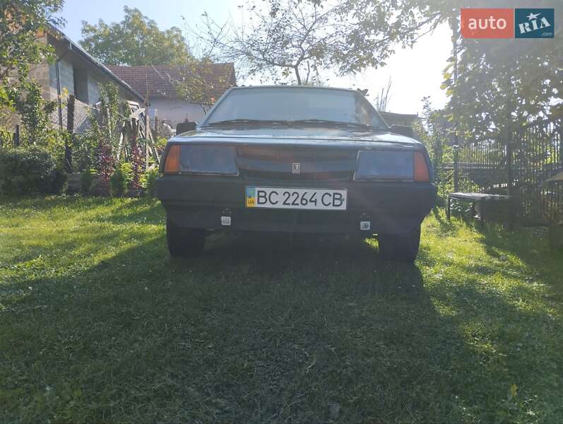 Хэтчбек ВАЗ / Lada 2109 1989 в Щирце