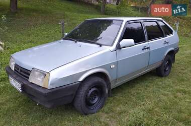 Хэтчбек ВАЗ 2109 2001 в 