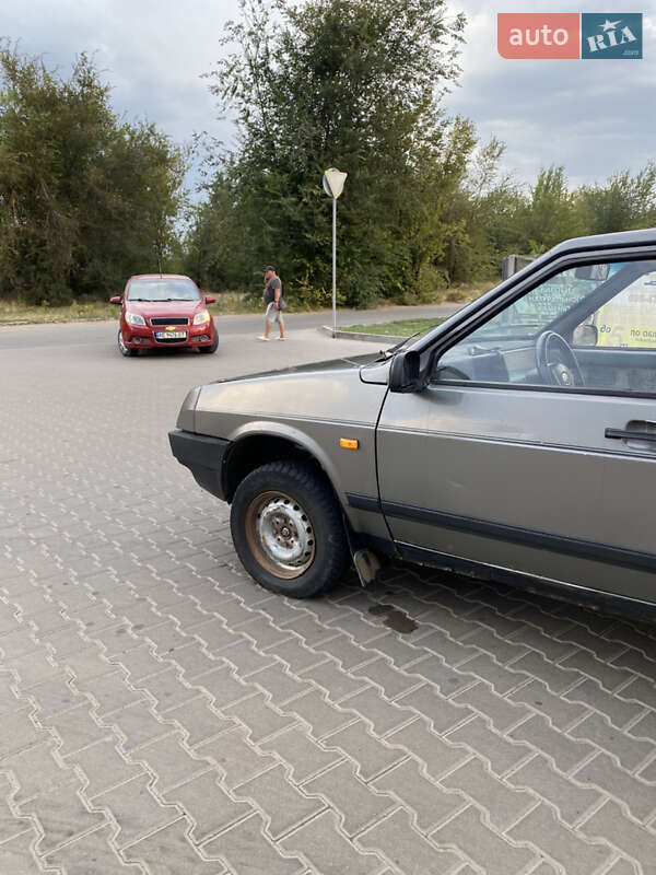 Хетчбек ВАЗ / Lada 2109 1993 в Кривому Розі