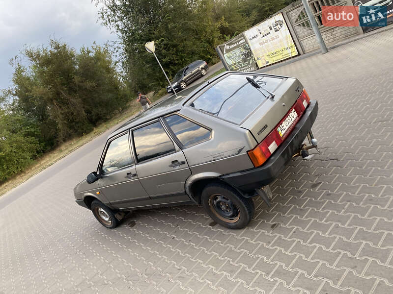 Хетчбек ВАЗ / Lada 2109 1993 в Кривому Розі