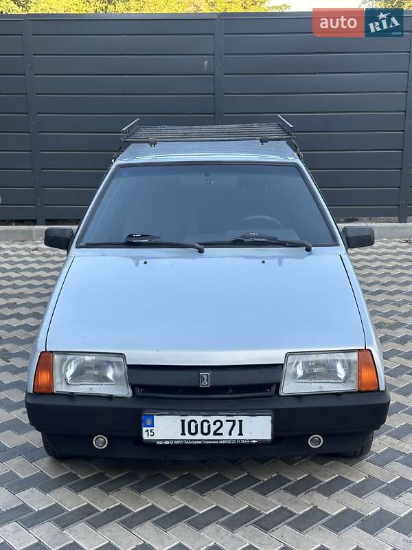 Хэтчбек ВАЗ / Lada 2109 2004 в Николаеве фото 15 Хэтчбек ВАЗ / Lada 2109 2004 в Николаеве