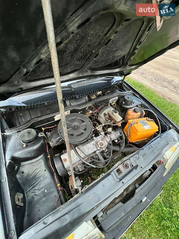 Хэтчбек ВАЗ / Lada 2109 2003 в Сумах