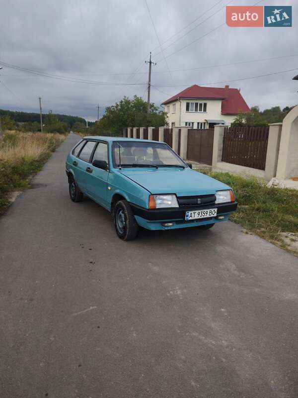 Хэтчбек ВАЗ / Lada 2109 1990 в Ивано-Франковске