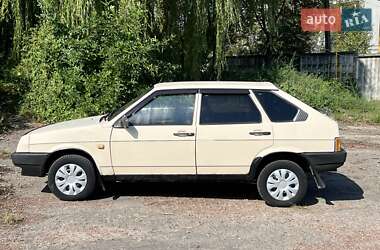 Хэтчбек ВАЗ 2109 1988 в 