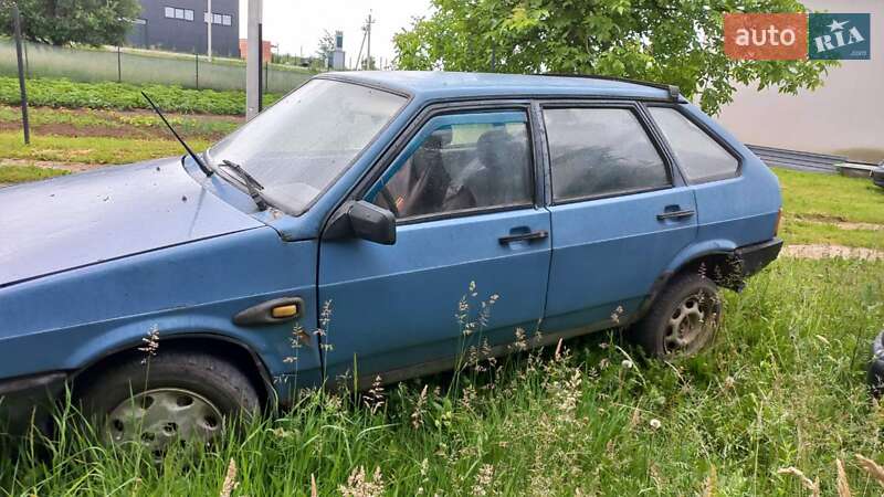 Хэтчбек ВАЗ / Lada 2109 1992 в Городке