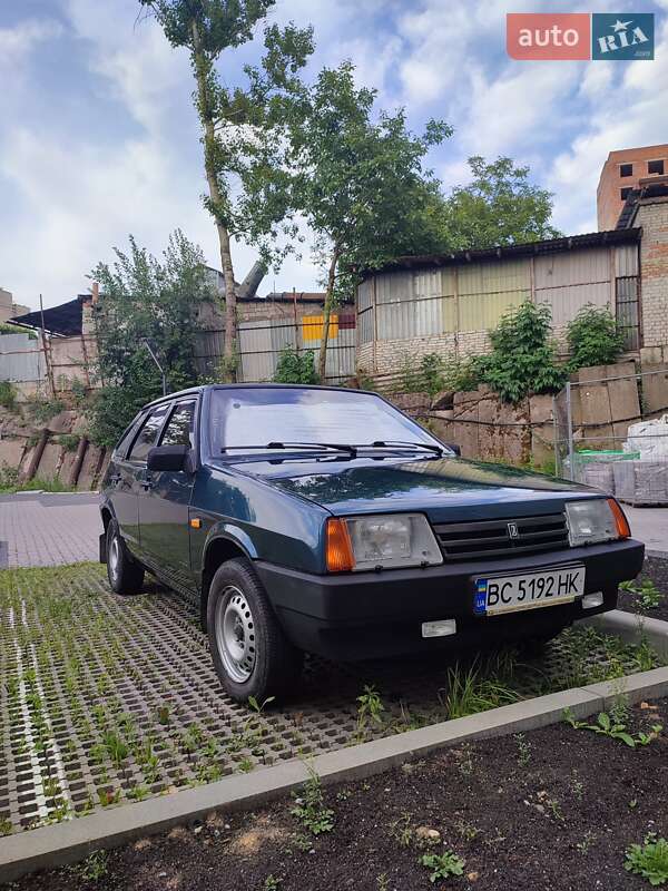 Хэтчбек ВАЗ / Lada 2109 2005 в Ходорове