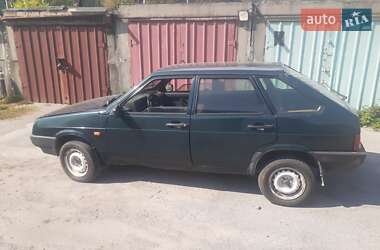 Хэтчбек ВАЗ 2109 2002 в 