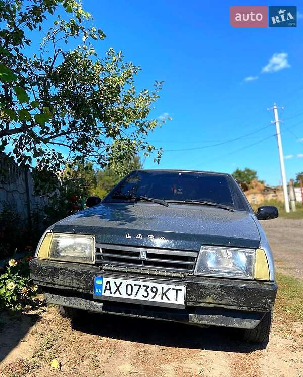 Хетчбек ВАЗ / Lada 2109 2003 в Золочеві