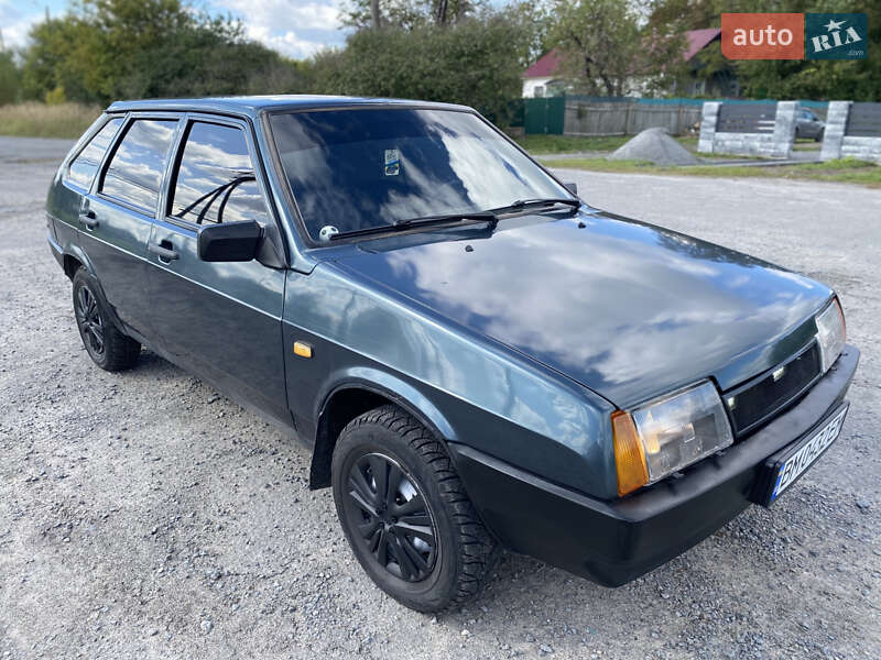 Хэтчбек ВАЗ / Lada 2109 2005 в Мирополе