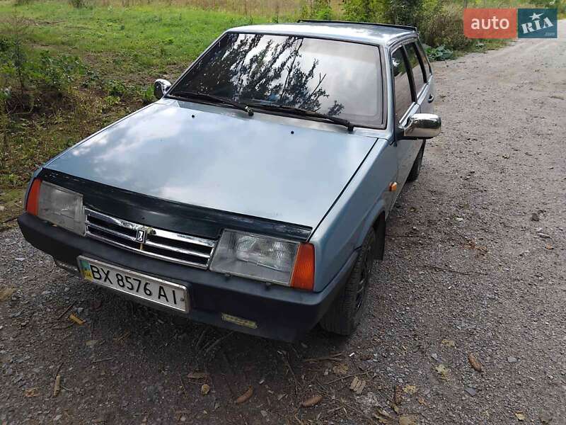 Хэтчбек ВАЗ / Lada 2109 2002 в Летичеве